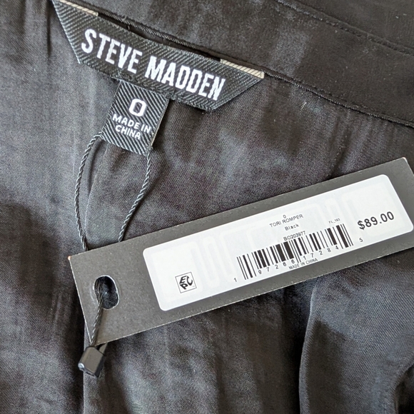 Steve Madden TORI Black Satin Romper Button Front NWT 0/XS - Picture 12 of 12